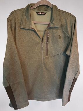 The North Face Half Zip Pullover Sweatshirt Men’s Large